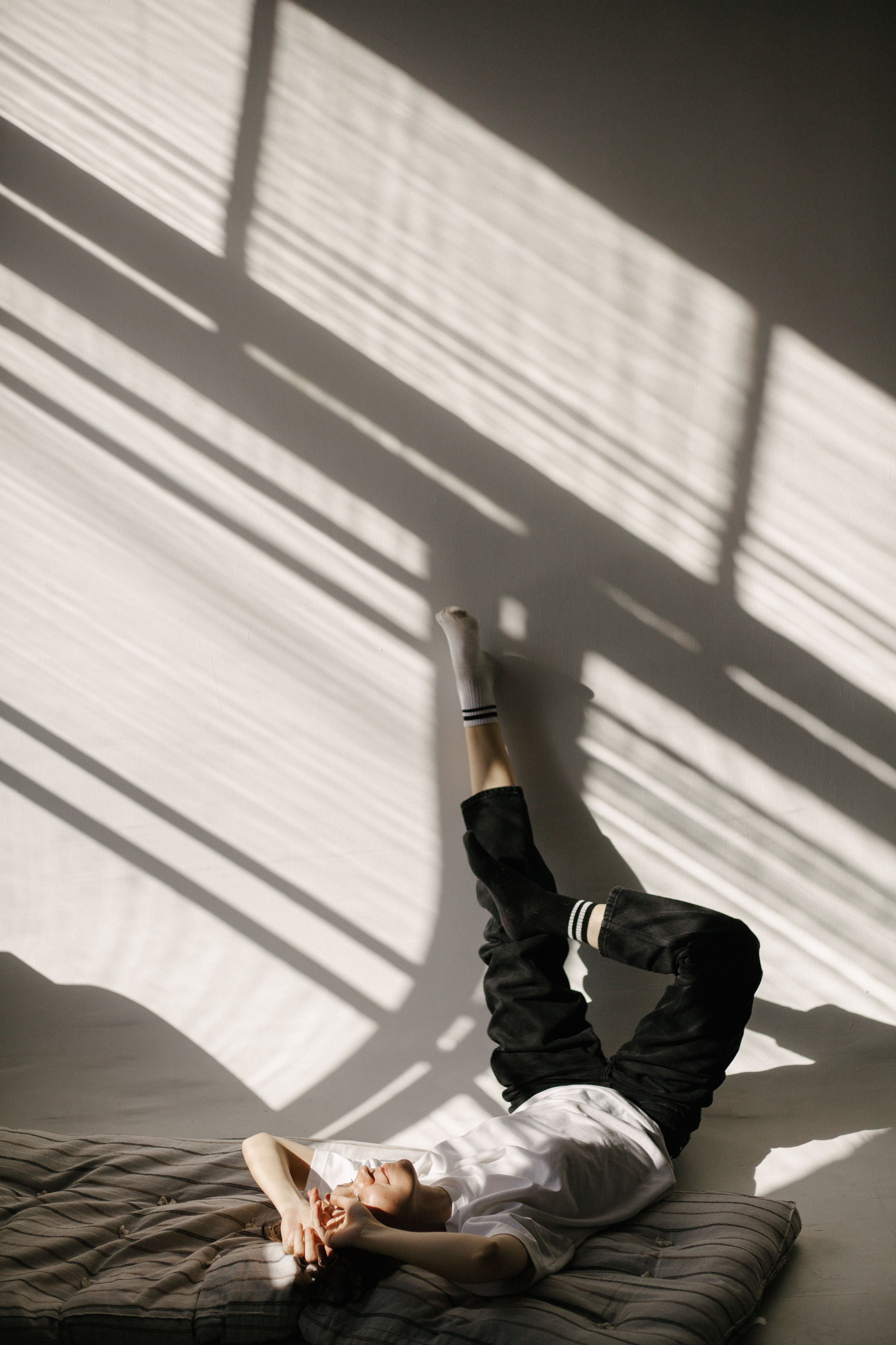 Yoga nidra sommeil femme stress 