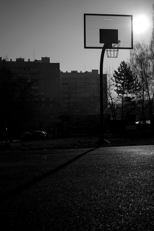 Photos gratuites de anneau de basket, basket-ball, bâtiments