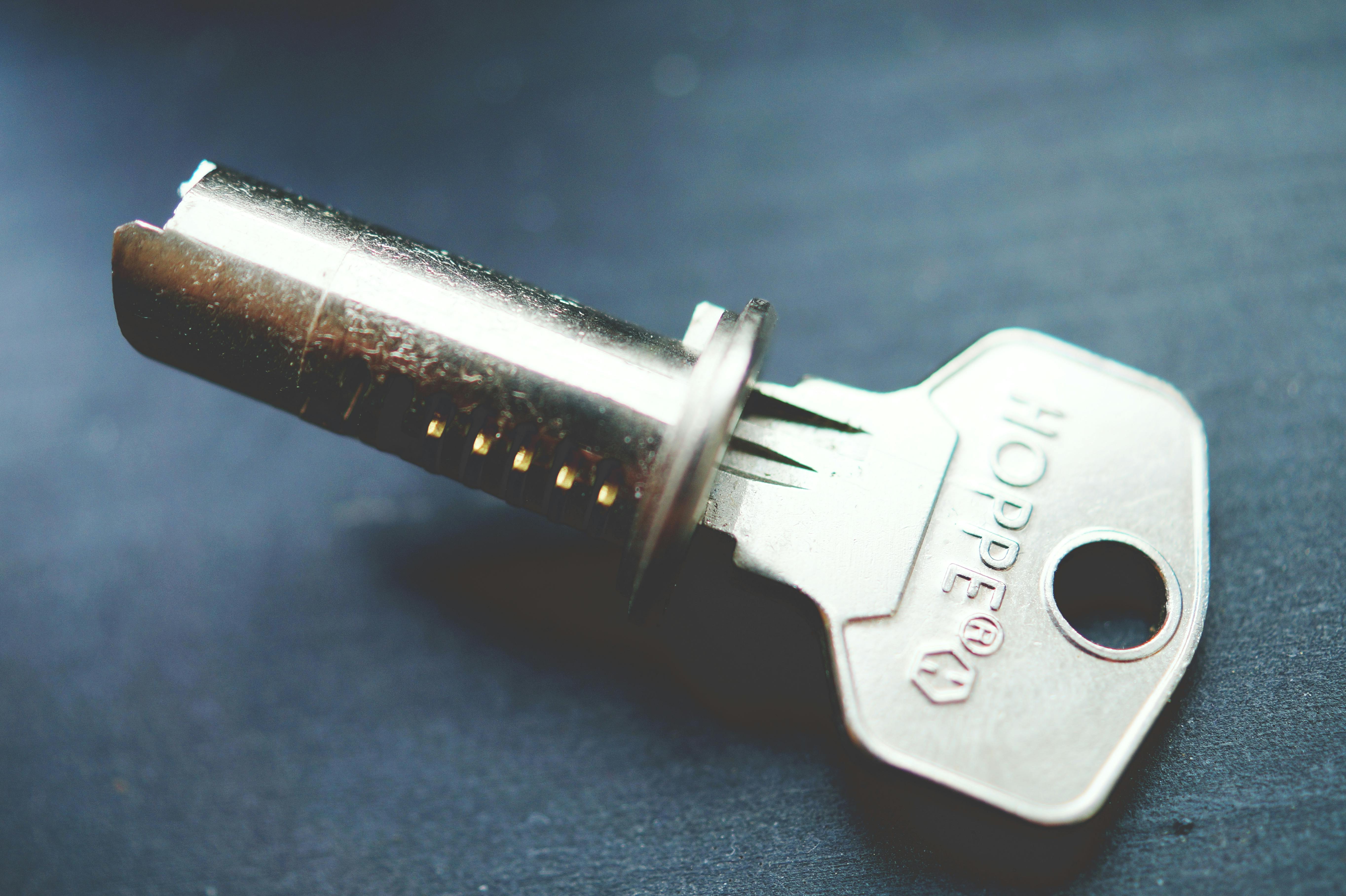 Efficient Lockout Solutions: Ensuring Access with Emergency Backup Keys