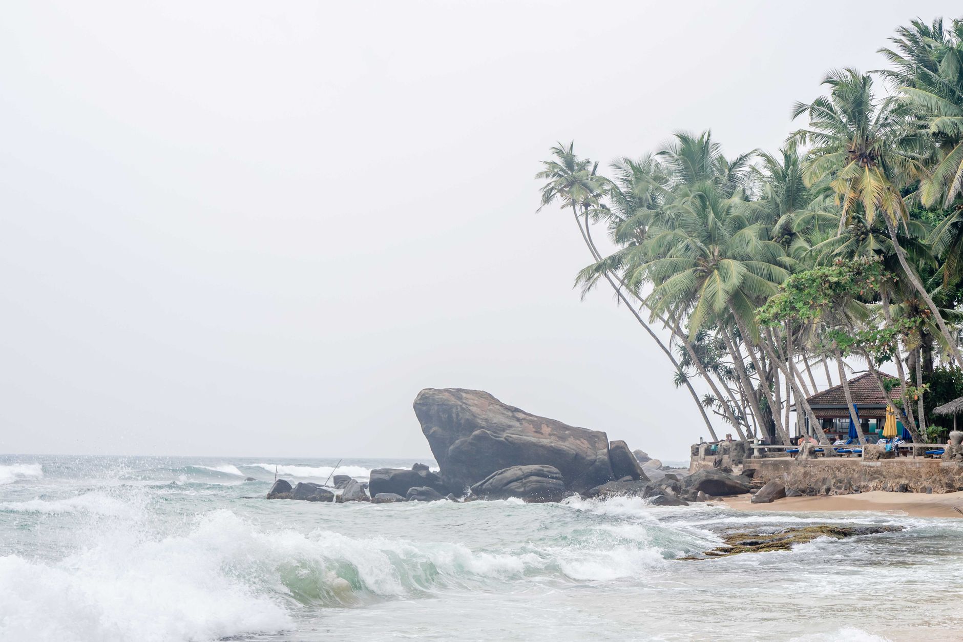 Mirissa vs Unawatuna: Which Beach Town Should You Stay In?