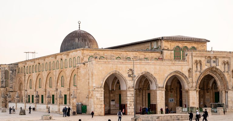 Israel extends ban on Al‑Aqsa imam until 2027 amid rising exclusion orders