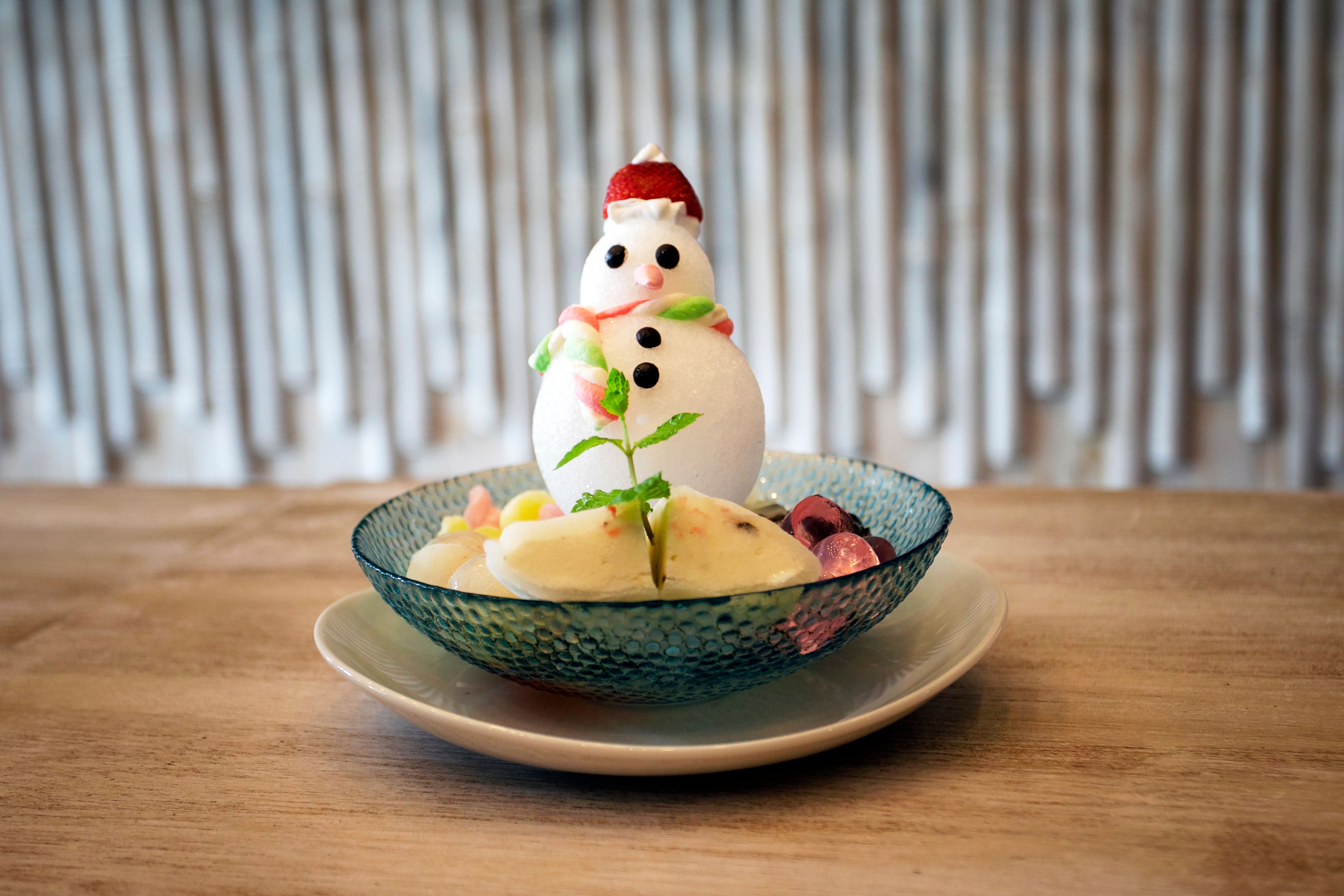 Minimalist Cooking Trends Drive Massive Interest In Simple Two Ingredient Desserts