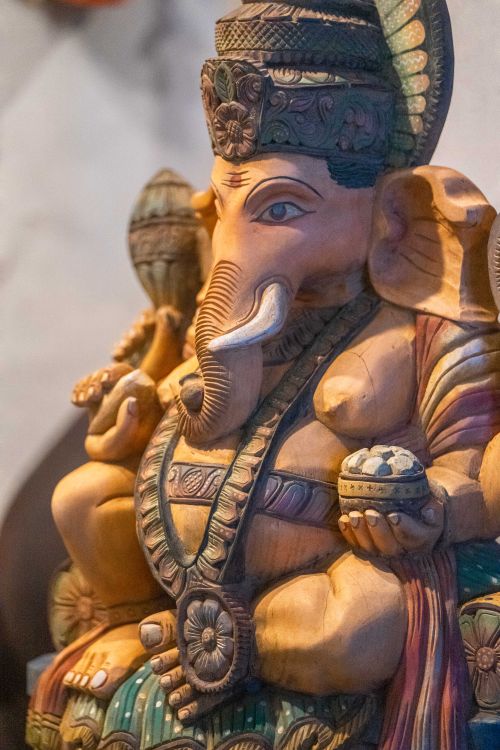 Free Colorful and detailed Ganesha statue, embodying rich cultural symbolism. Stock Photo
