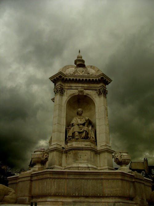 Безкоштовне стокове фото на тему «буря хмари, вертикальні постріл, Пам’ятник» стокове фото