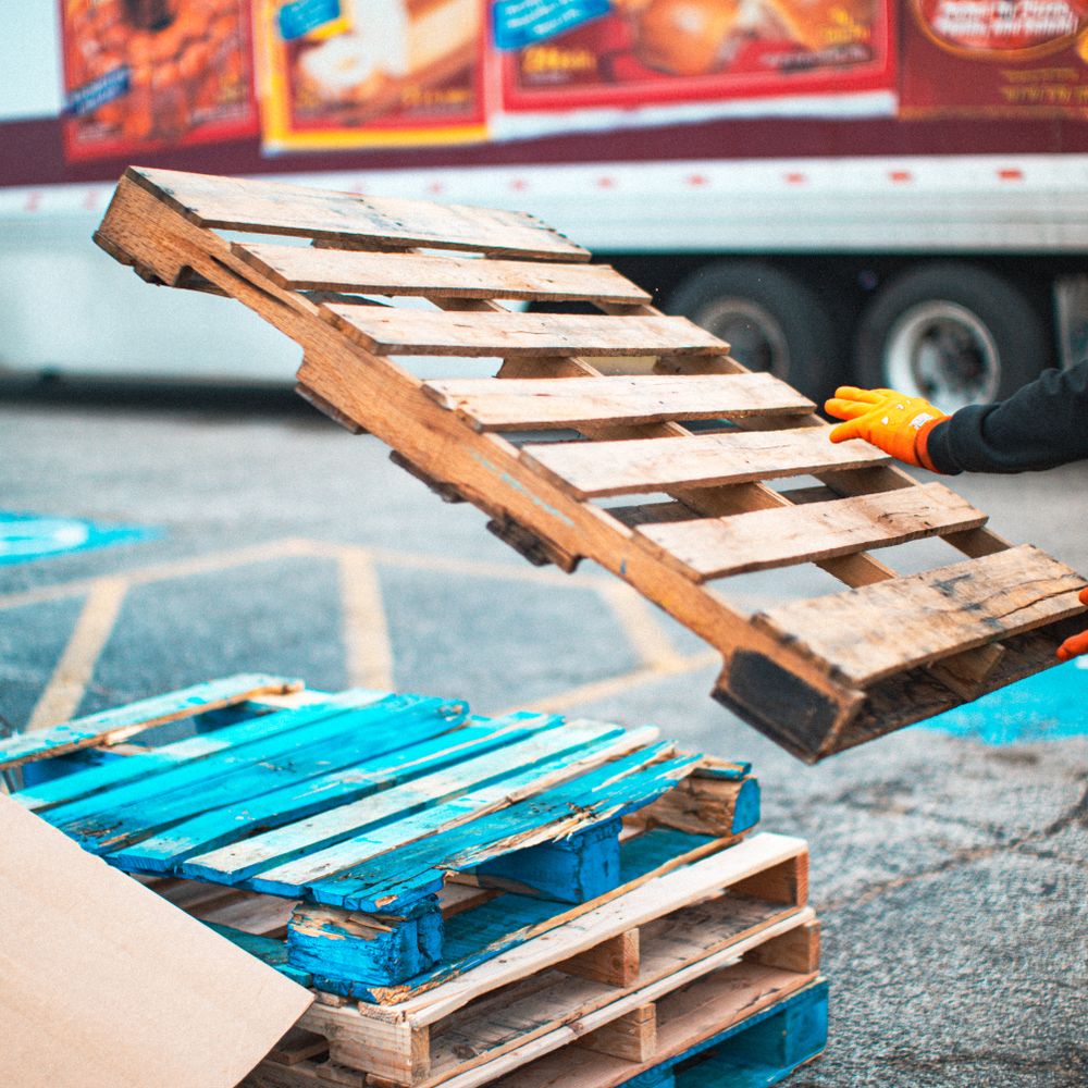 Peterhead — belongings being loaded for transport to storage
