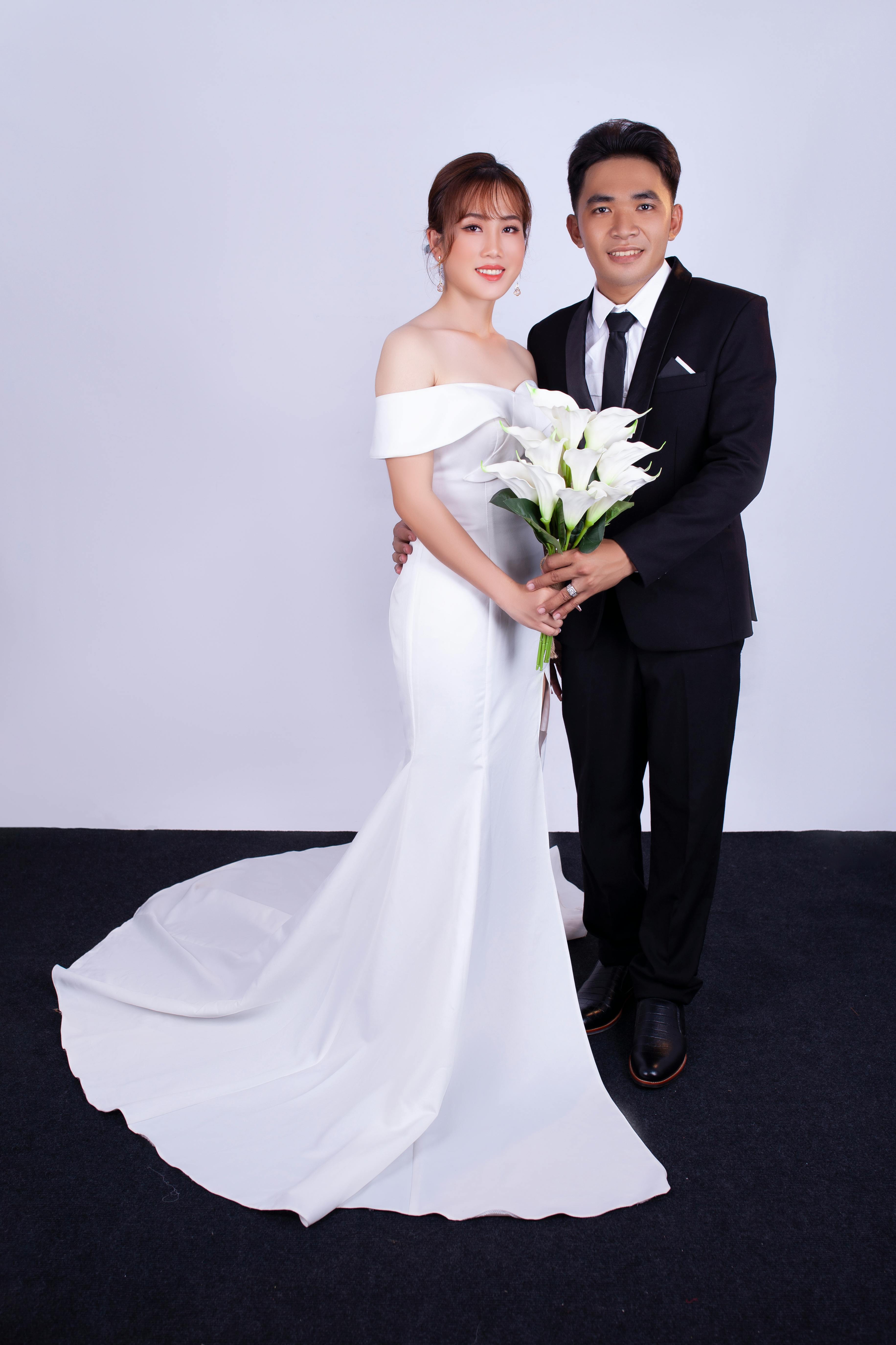 Why does everybody go to Vegas to get married?