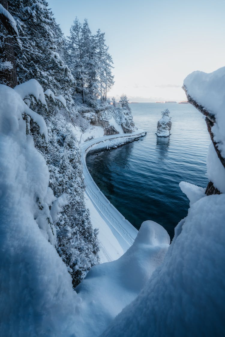 The Snow Covered Seawall In Vancouver