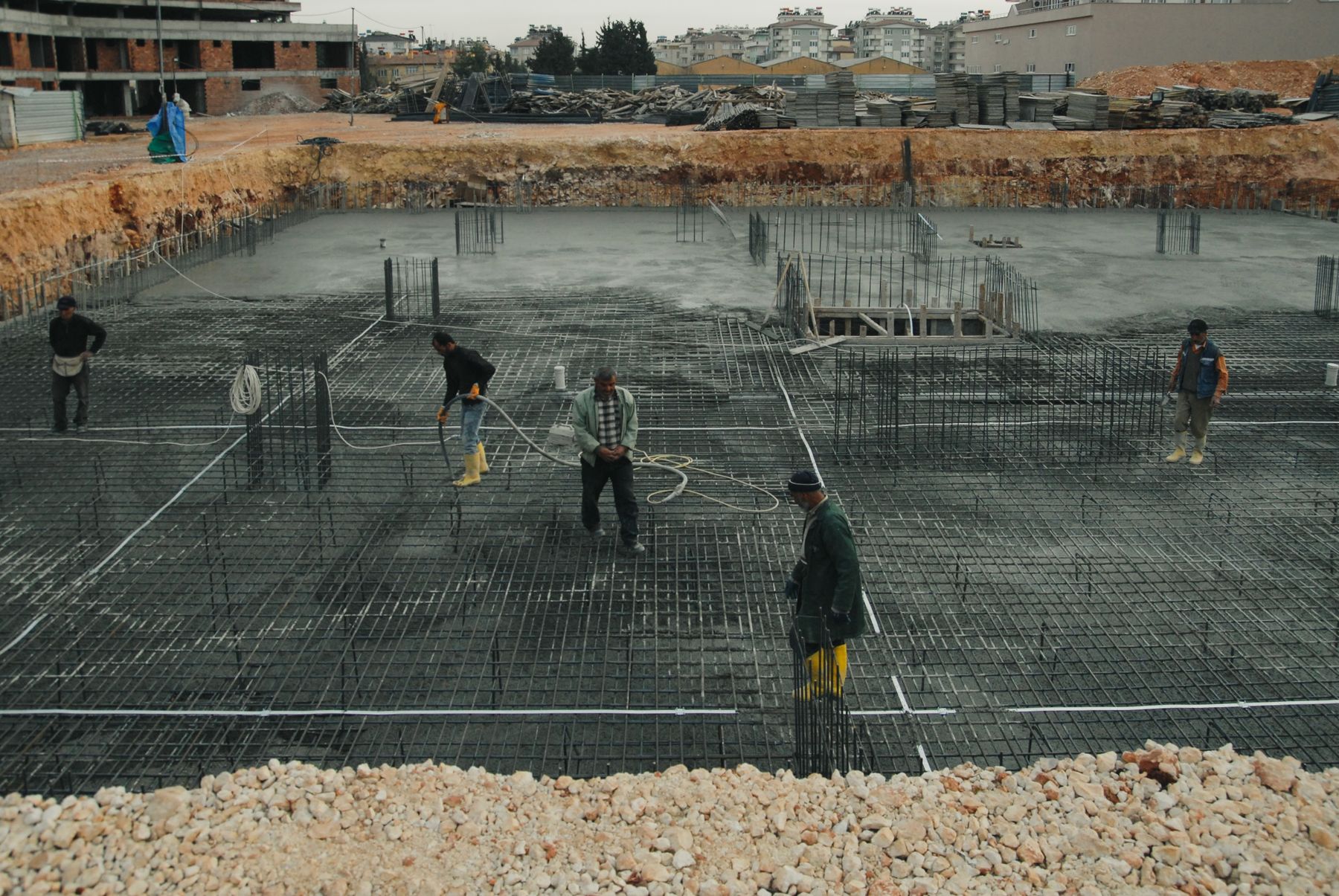 Reinforced concrete foundation construction