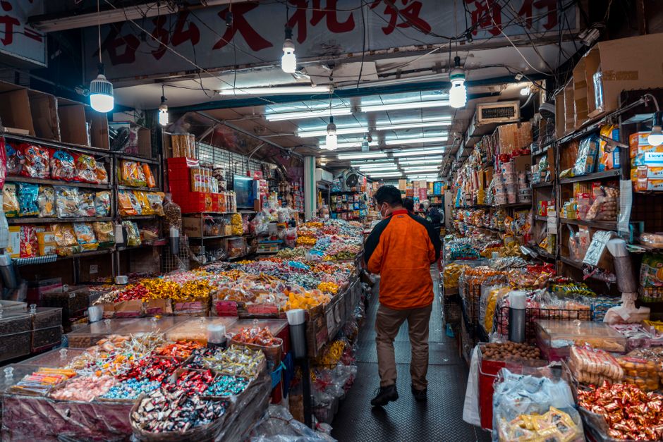 China's Economic Slowdown Weighs on Global Forex Markets