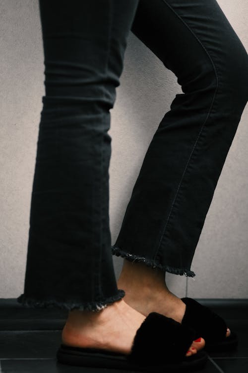 Безкоштовне стокове фото на тему «джинси, мода, нога» стокове фото