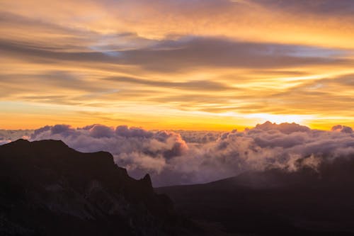 Ingyenes stockfotó felhők felett, korai napkelte, Napkelte témában