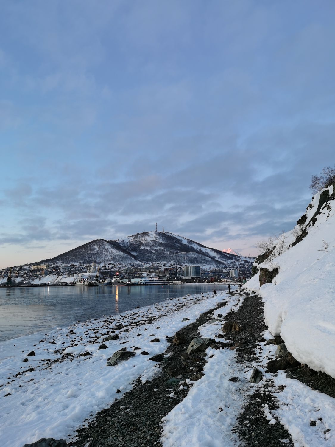 Snow Covered Mountains near Lake · Free Stock Photo