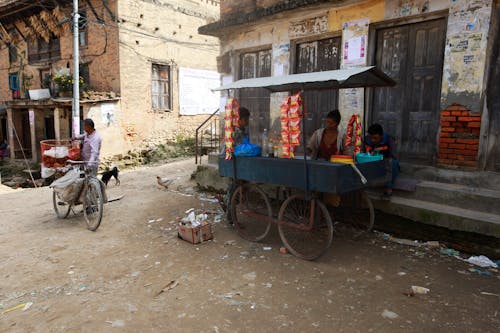 Street Vendor in front of Building 