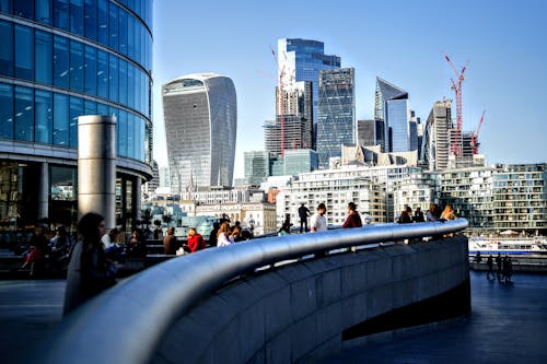 Gratis stockfoto met architectuur, binnenstad, gebouwen