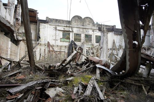 Free Explore the decaying remains of a derelict building in Predappio, Italy. Stock Photo