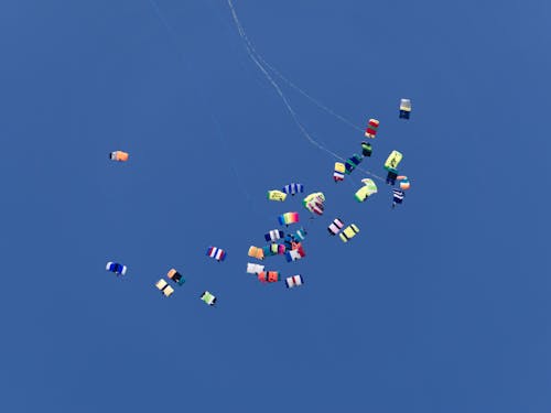 Free Parachute Group Stock Photo