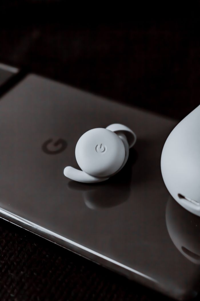Earbuds in Dubai