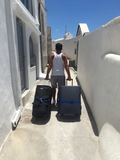 Бесплатное стоковое фото с багаж, вертикальный выстрел, греция