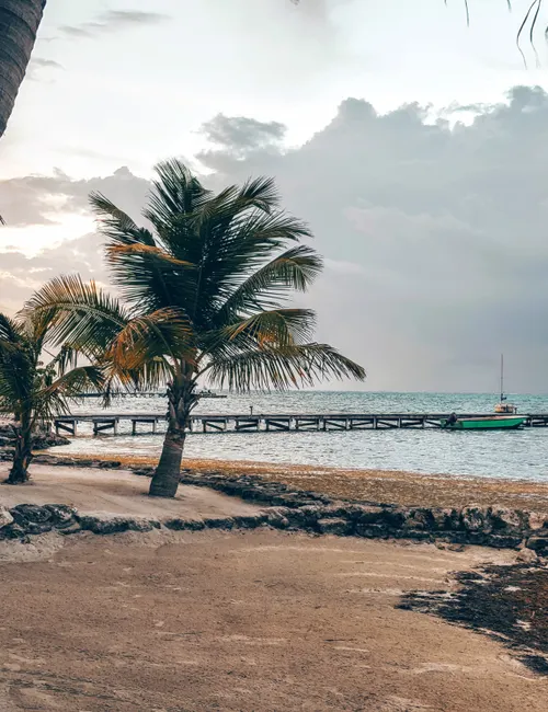 Sun, Sand, and Reef: The Ultimate Guide to the Best Beaches in Belize
