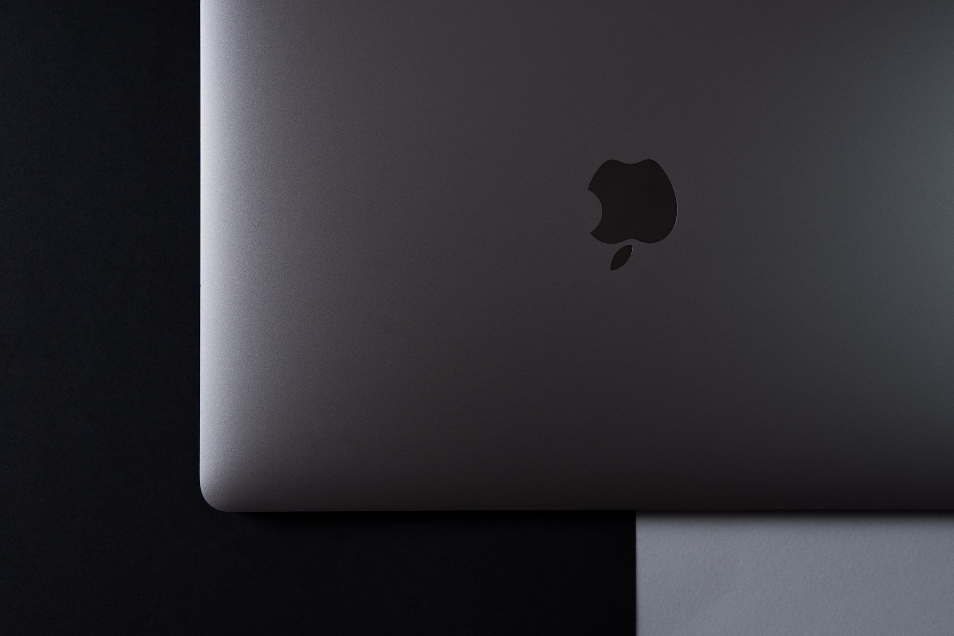 Apple Intelligence and Siri Revamp: What to Expect From WWDC 2026