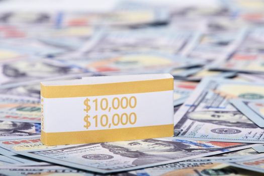 Australian Dollar Plummets as Expectations Shift on Fed Rate Cuts