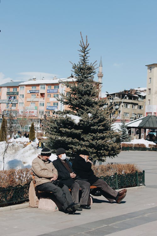 Fotobanka s bezplatnými fotkami na tému chladný, lavička, maska na tvár