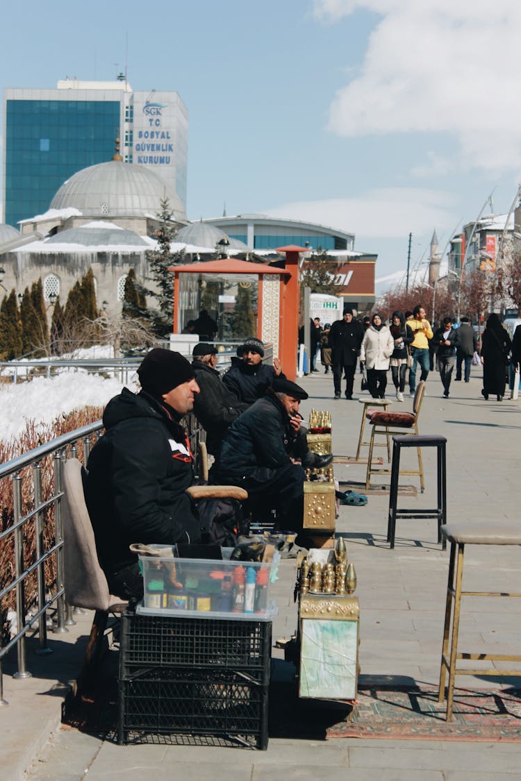 Street Vendors During Winter