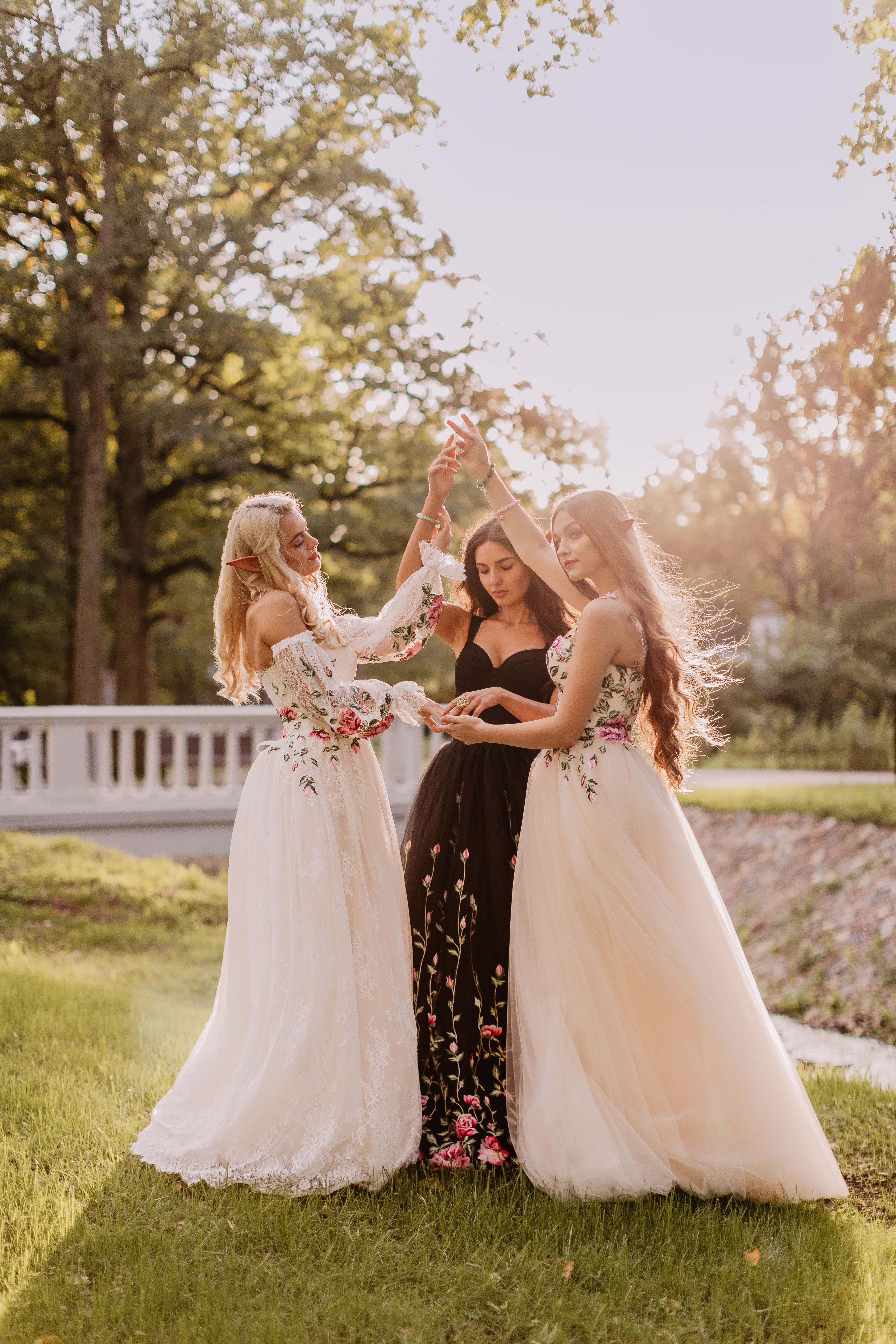 Apa Itu Dress Panjang (Maxi) dan Dress Midi?