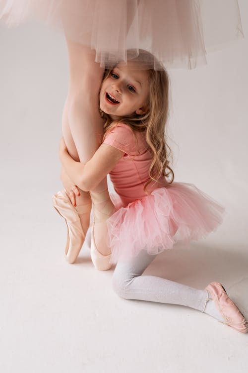 Foto d'estoc gratuïta de abraçant, ballarina, ballet