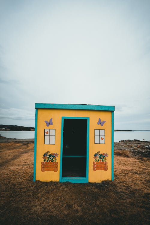 Fotobanka s bezplatnými fotkami na tému chalupa, diletantský, maľovaný