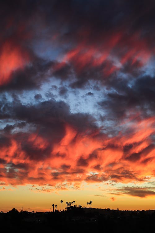 Ilmainen kuvapankkikuva tunnisteilla auringonlasku, auringonlaskun värit, dramaattinen auringonlasku