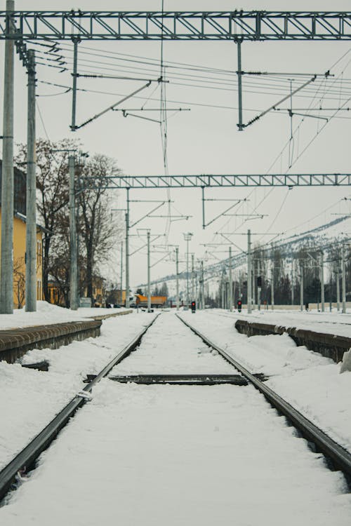คลังภาพถ่ายฟรี ของ ทางรถไฟ, มีหิมะปกคลุม, ยิงแนวตั้ง