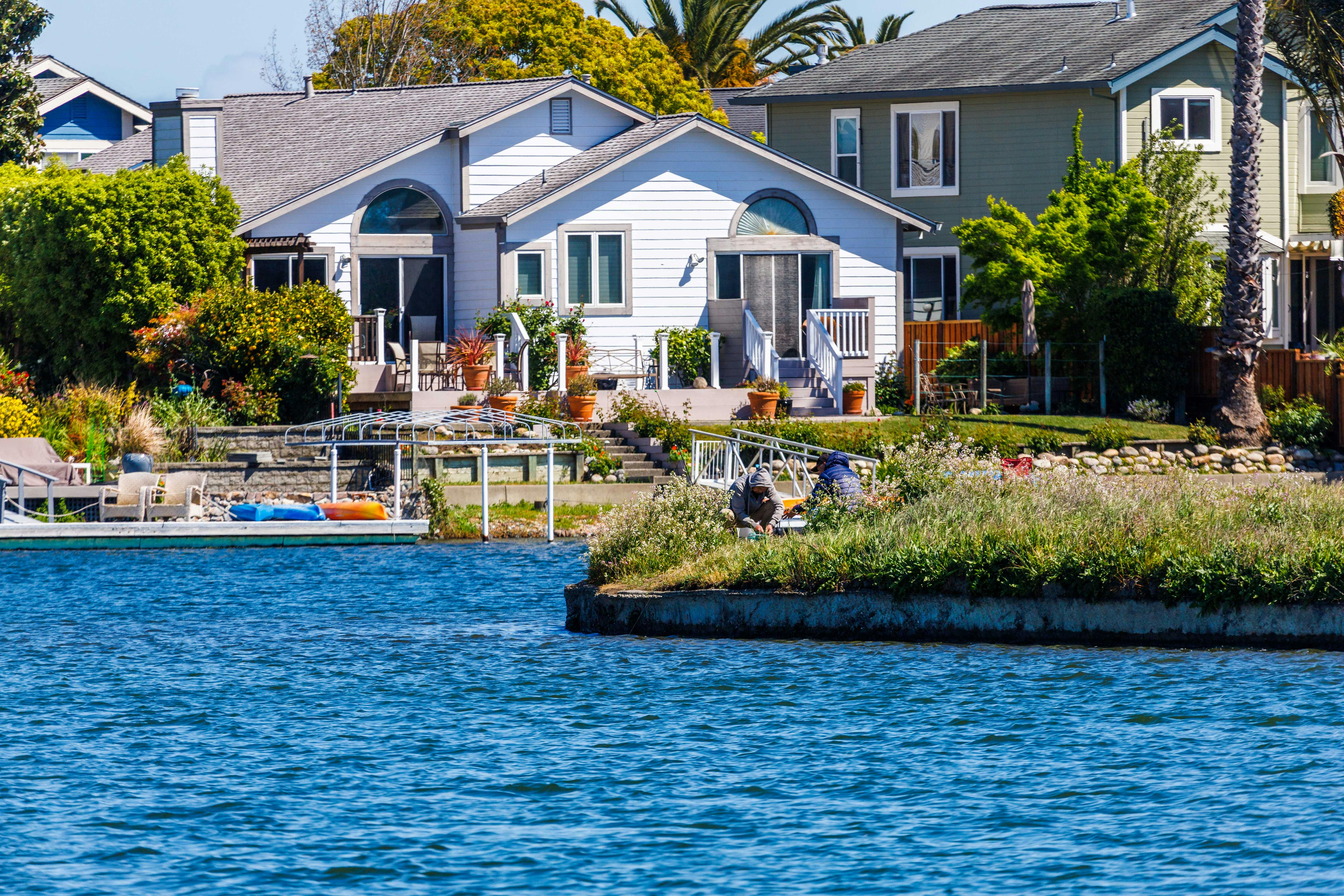 HELOC and home equity loan rates Saturday, May 2, 2026: With rates low, find out what makes certain lenders the 'best' — Phot