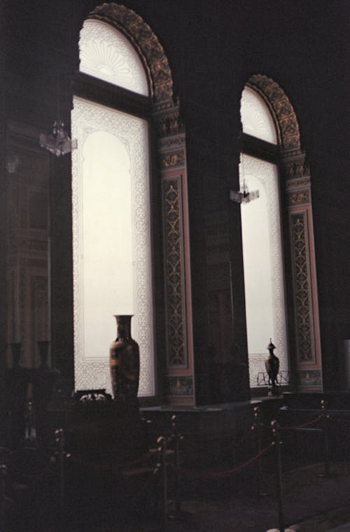 Darmowe zdjęcie z galerii z mury, okna, pałac
