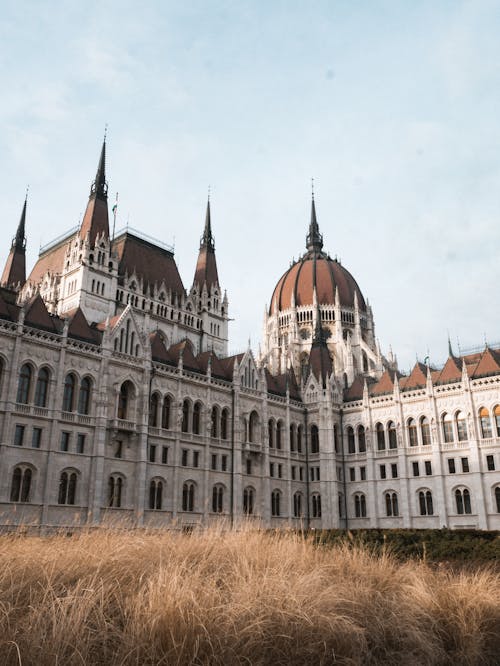 低角度拍攝, 匈牙利議會大樓, 哥特式建築 的 免費圖庫相片