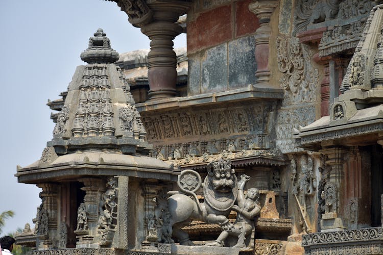 Hindi Temple Wall With Sculptures