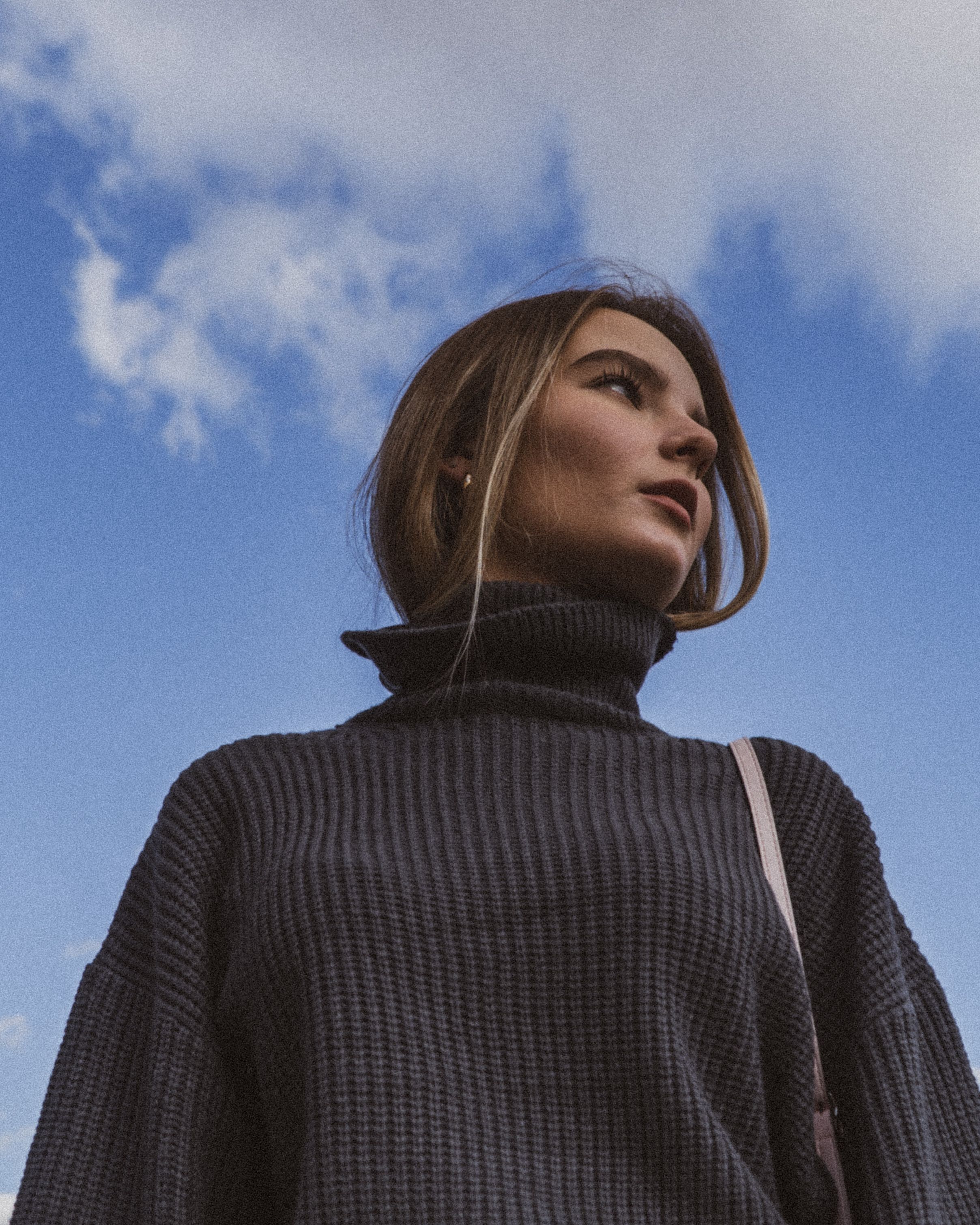 Blusa de Frio Gola Alta Preta