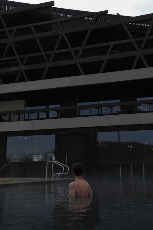 건물 외관, 남자, 당구의 무료 스톡 사진