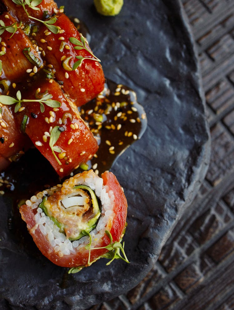 Sushi With Salmon 