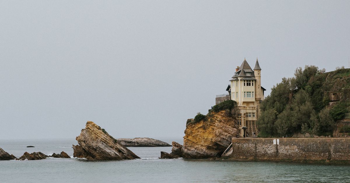 Couverture : Why live in Biarritz: seven timeless reasons