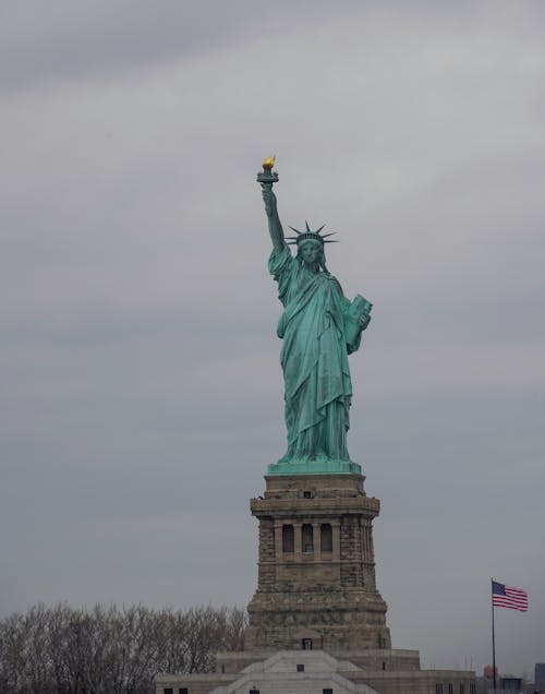 Free Statue of Liberty Under the Cloudy Sky Stock Photo