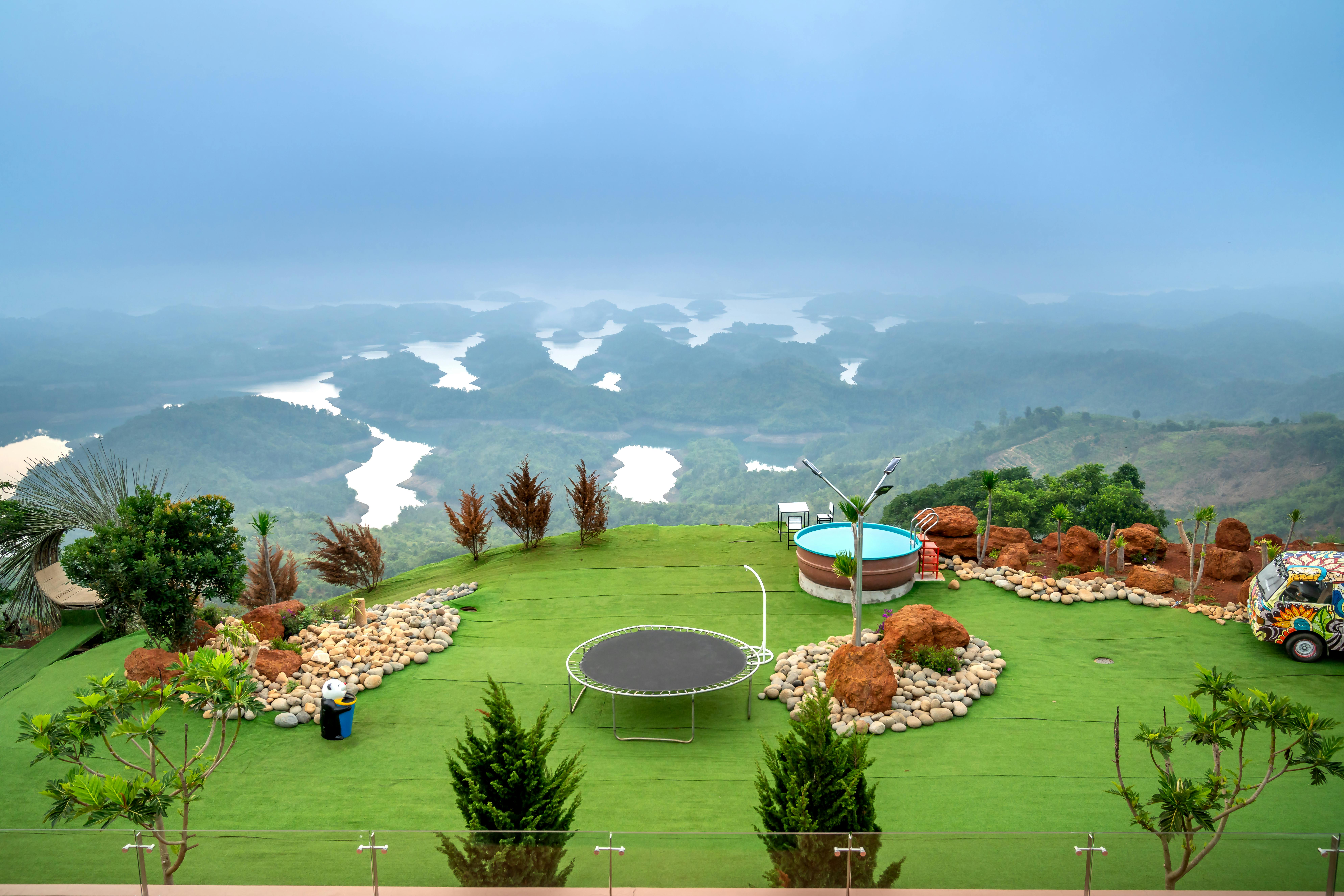 Pristine clean artificial turf in Las Vegas backyard