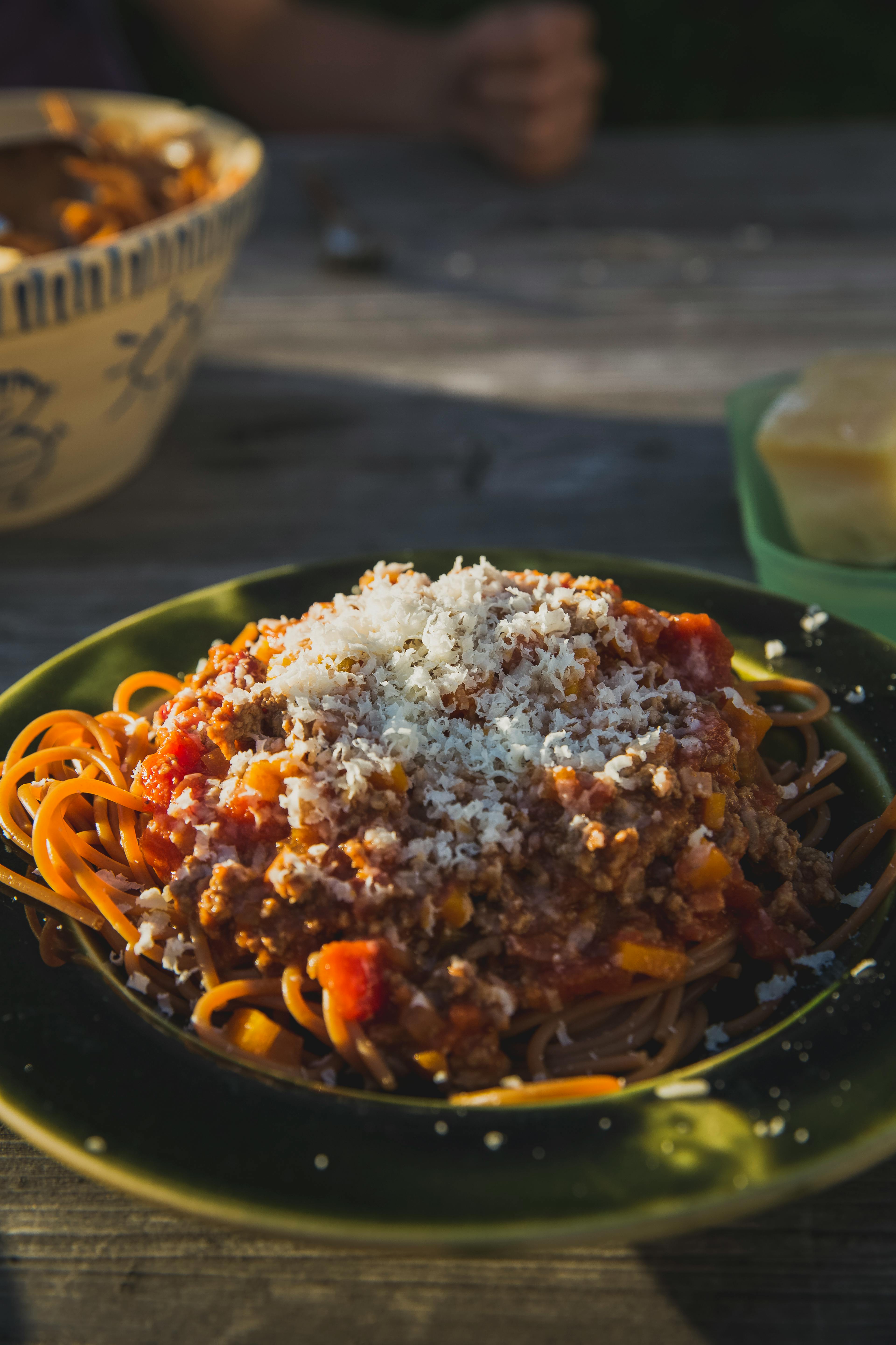 Spaghetti, Pâtes, Forme De Coeur. Banque D'Images et Photos Libres