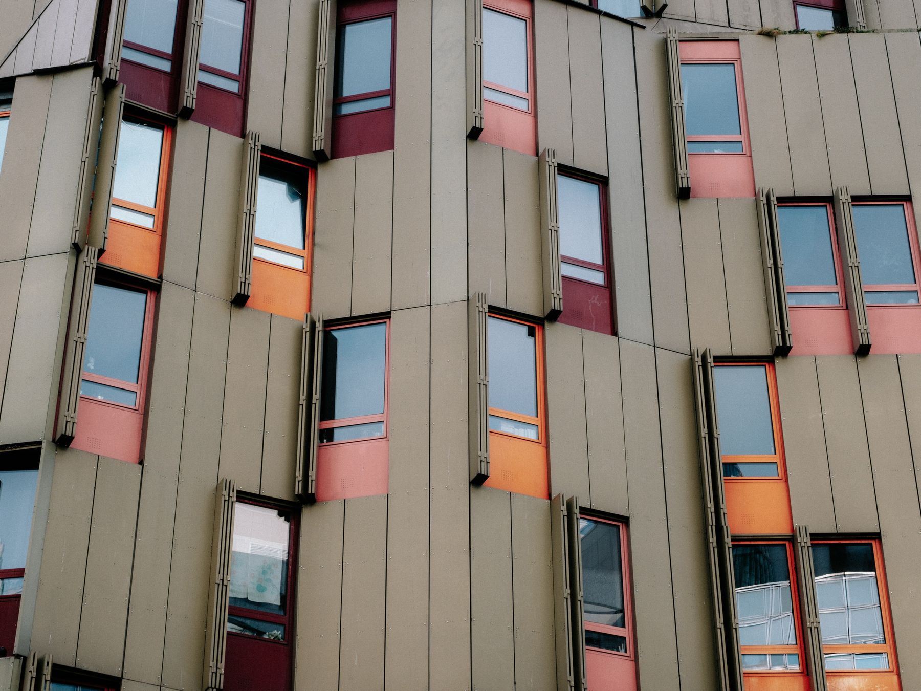 Clapton — student move with boxes and a van