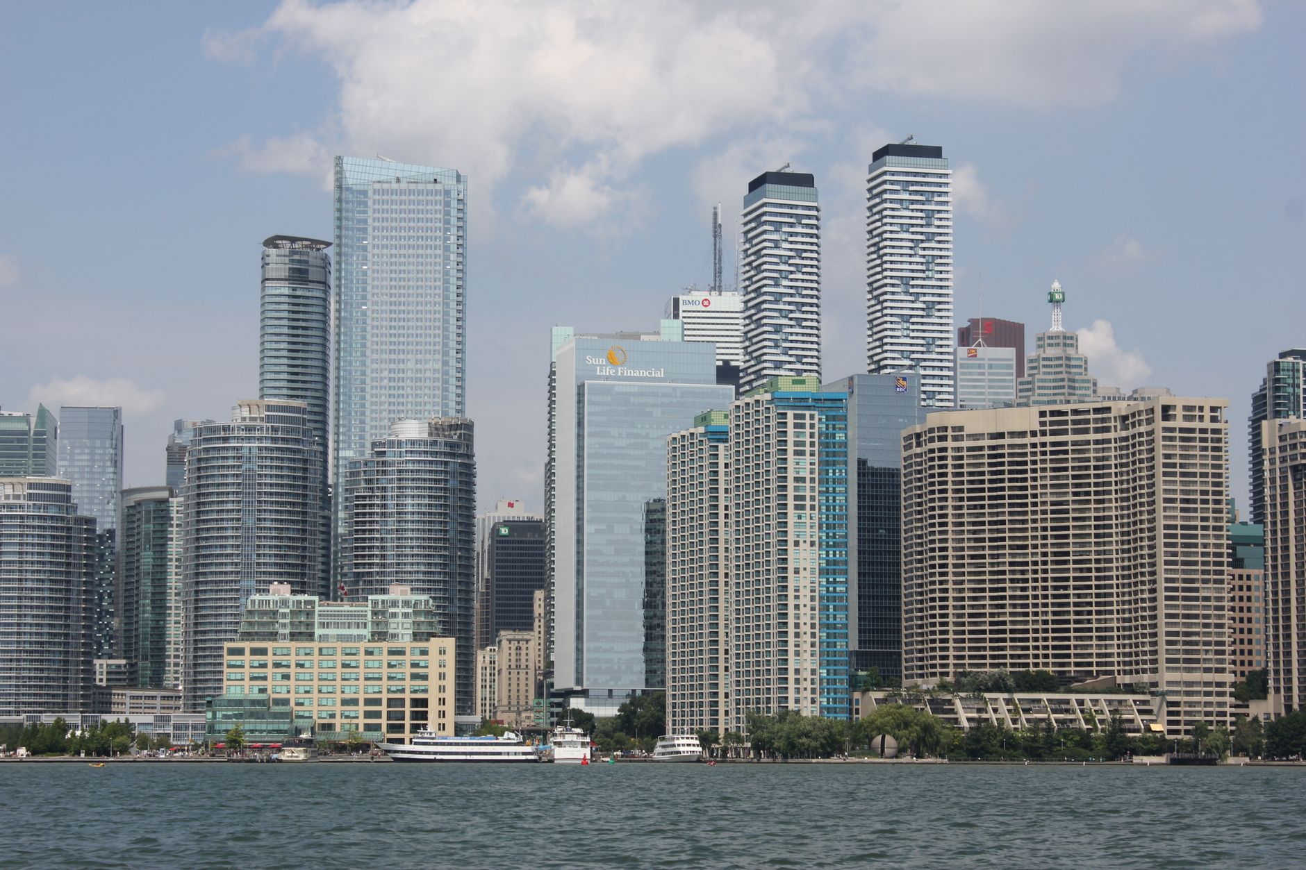 Navigating the Social Geography of Toronto Finance Dating — SponsorClub