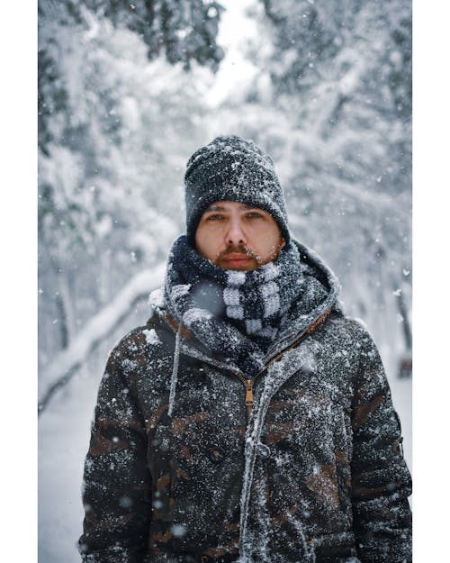 Foto stok gratis jas, laki-laki, musim dingin