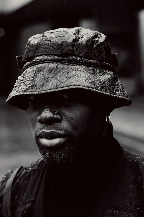 Ingyenes stockfotó afro-amerikai férfi, egyszínű, fekete ember témában