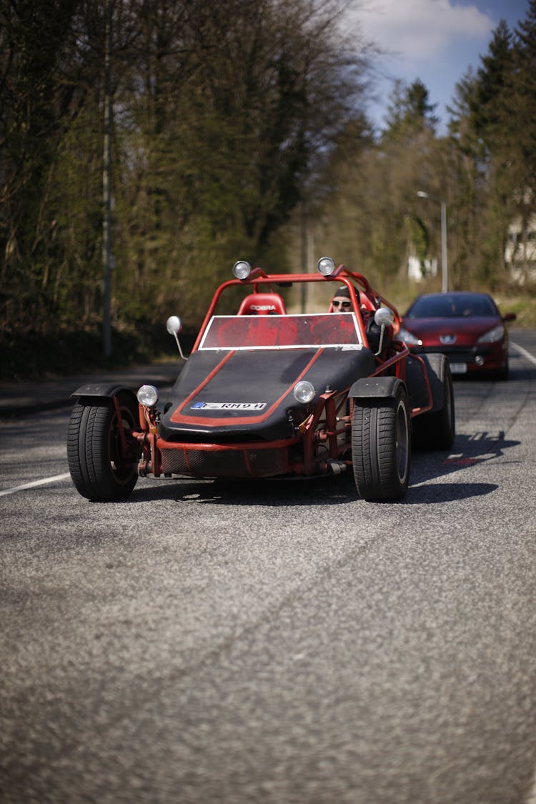 Buggy On Road