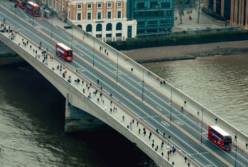 Ingyenes stockfotó híd, london buszok témában