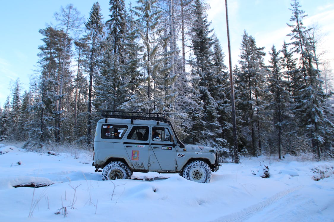 Бесплатное стоковое фото с 4x4, winter, внедорожник